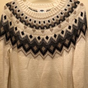 Sweater with cute pattern